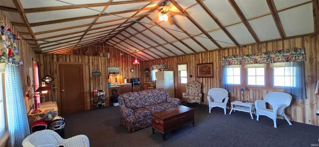100 North Road, Montgomery, IN 47558
