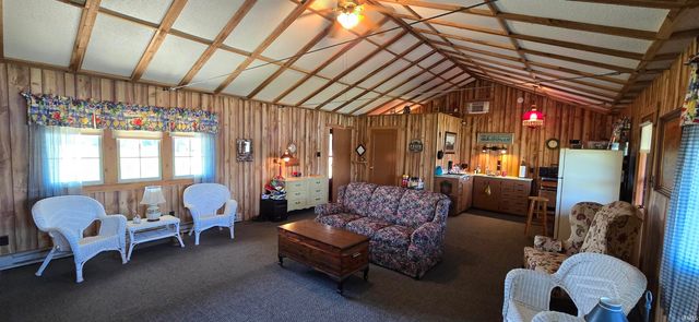 100 North Road, Montgomery, IN 47558