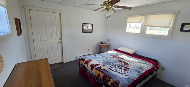100 North Road, Montgomery, IN 47558