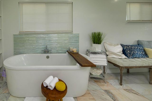 840 Del Monte Ct, Manteca, CA 95336