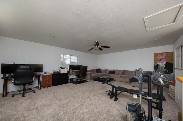 840 Del Monte Ct, Manteca, CA 95336