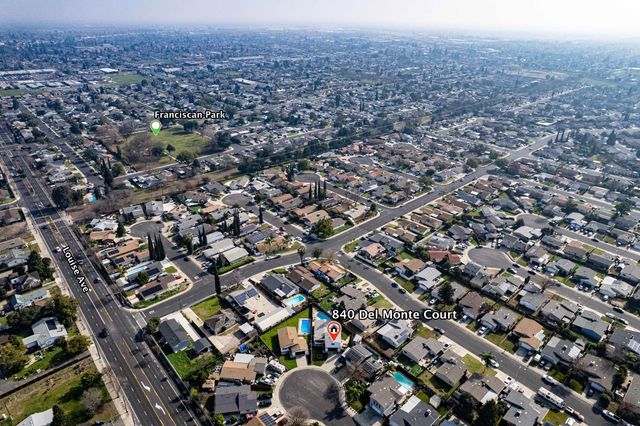 840 Del Monte Ct, Manteca, CA 95336