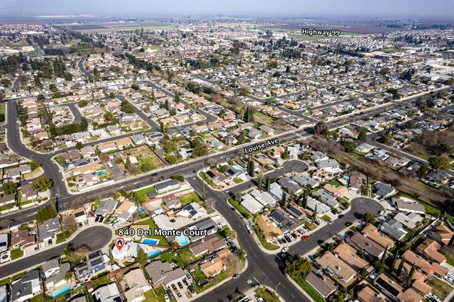 840 Del Monte Ct, Manteca, CA 95336