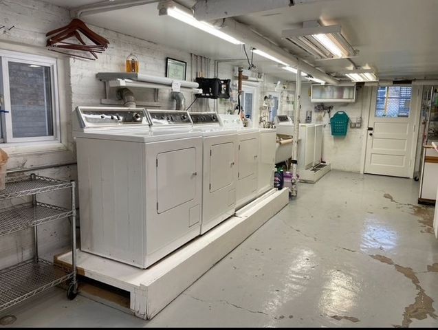 4820 Elm Street 3, Skokie, IL 60077