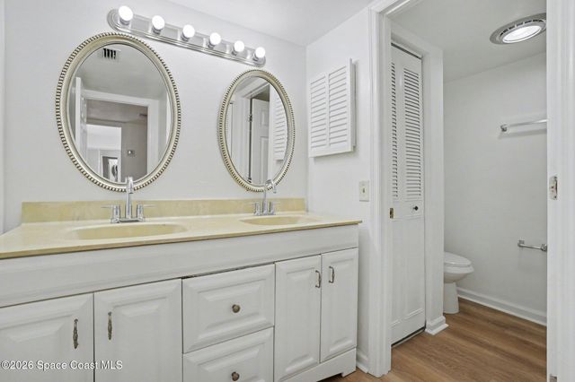 3915 Vista Oaks Circle NE, Palm Bay, FL 32905