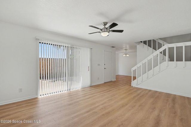 3915 Vista Oaks Circle NE, Palm Bay, FL 32905