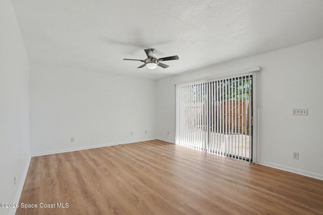 3915 Vista Oaks Circle NE, Palm Bay, FL 32905