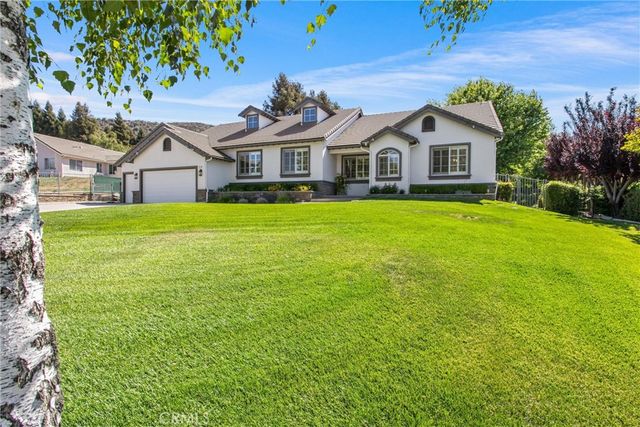 13747 Meadow View Lane, Yucaipa, CA 92399