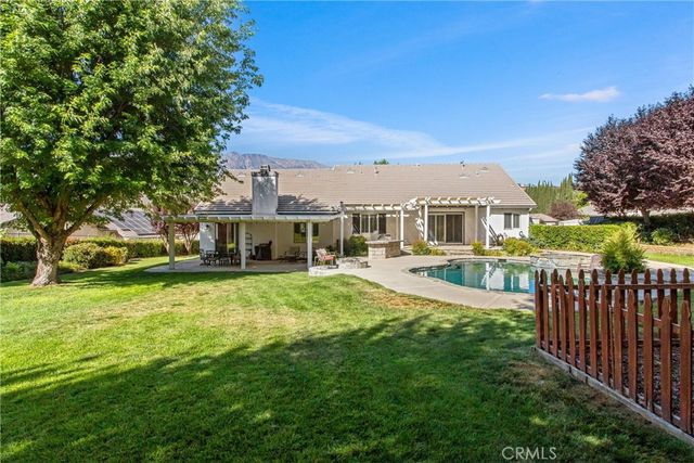 13747 Meadow View Lane, Yucaipa, CA 92399