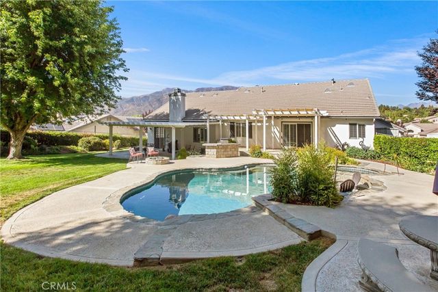 13747 Meadow View Lane, Yucaipa, CA 92399