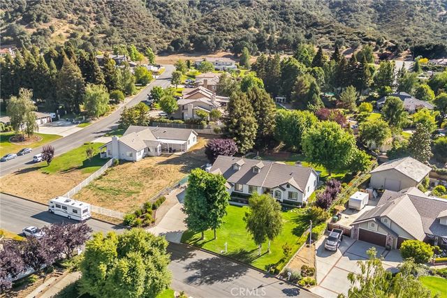 13747 Meadow View Lane, Yucaipa, CA 92399