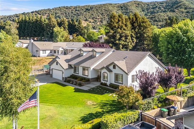 13747 Meadow View Lane, Yucaipa, CA 92399