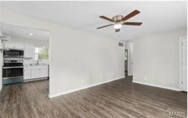 834 Young Drive, Fenton, MO 63026