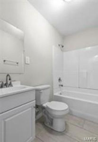 834 Young Drive, Fenton, MO 63026