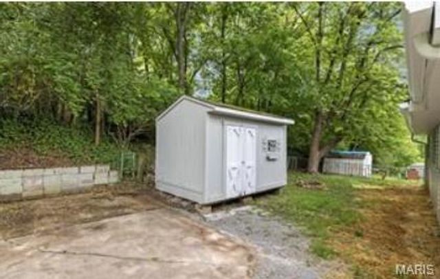 834 Young Drive, Fenton, MO 63026