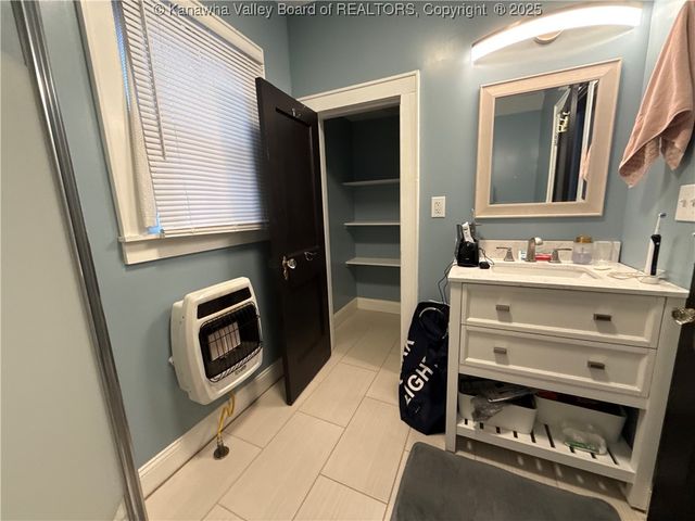 3349 Old Logan Road, Logan, WV 25601