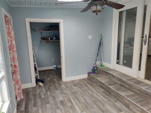 3349 Old Logan Road, Logan, WV 25601