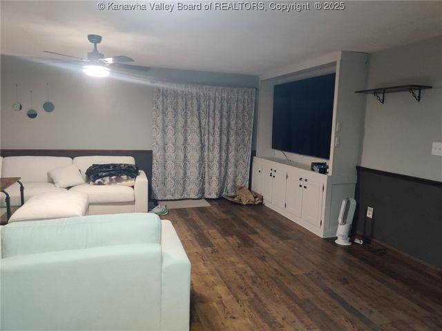 3349 Old Logan Road, Logan, WV 25601