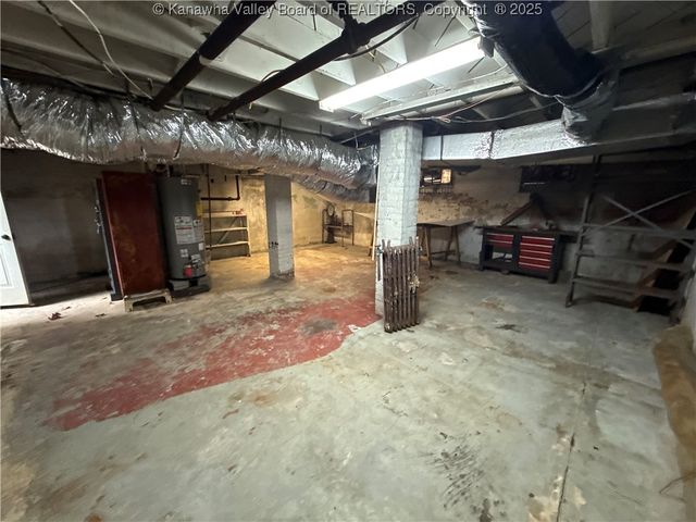 3349 Old Logan Road, Logan, WV 25601