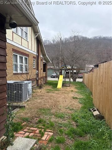 3349 Old Logan Road, Logan, WV 25601