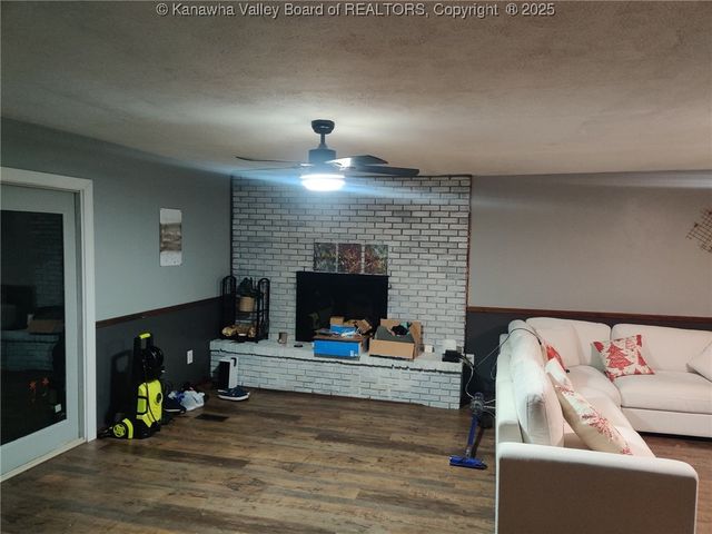 3349 Old Logan Road, Logan, WV 25601