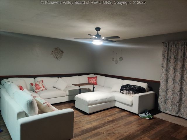 3349 Old Logan Road, Logan, WV 25601