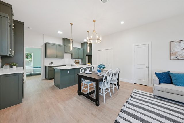 830 Stamps Avenue, Fort Worth, TX 76114