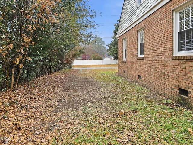 608 Prince Avenue, Goldsboro, NC 27530