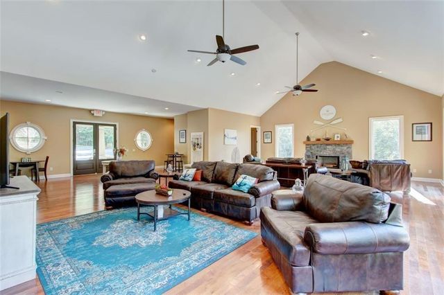 7410 Crestline Drive, Dawsonville, GA 30534