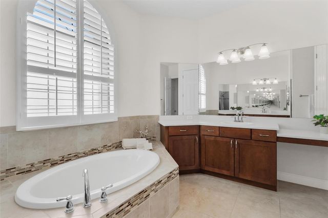 39513 HILLRISE LANE, Lady Lake, FL 32159