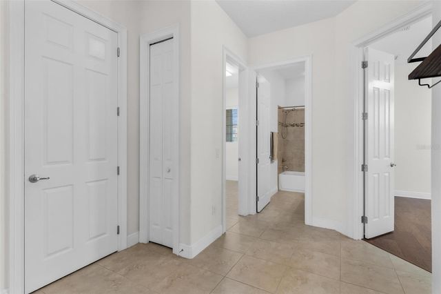 39513 HILLRISE LANE, Lady Lake, FL 32159