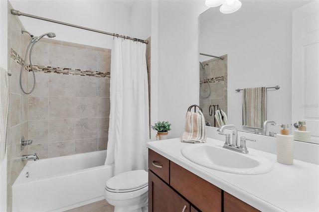 39513 HILLRISE LANE, Lady Lake, FL 32159