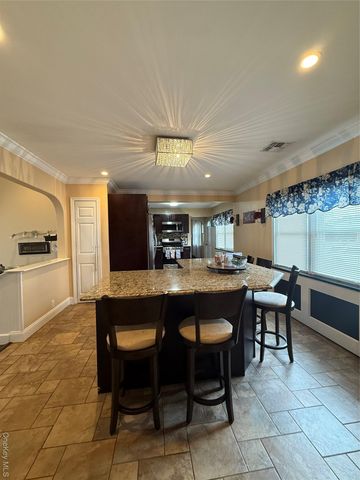 57 Laurel Road, Lindenhurst, NY 11757