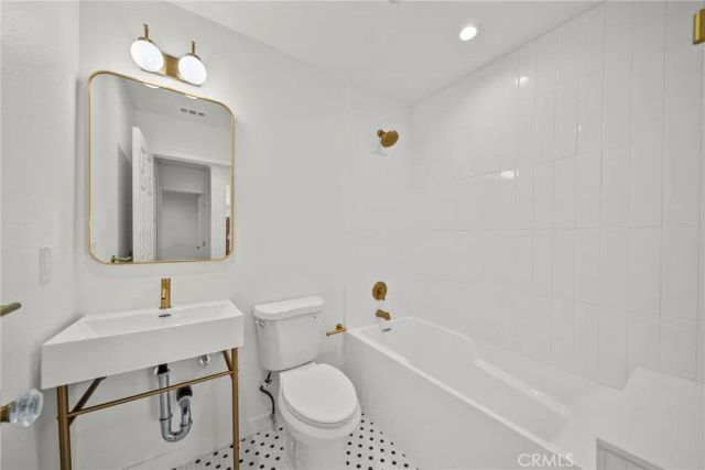 1848 Middleton, Los Angeles, CA 90062
