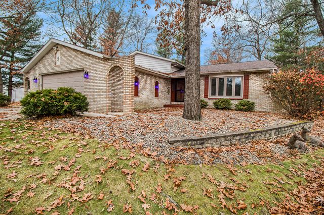 11404 Chateau Lane, Demotte, IN 46310