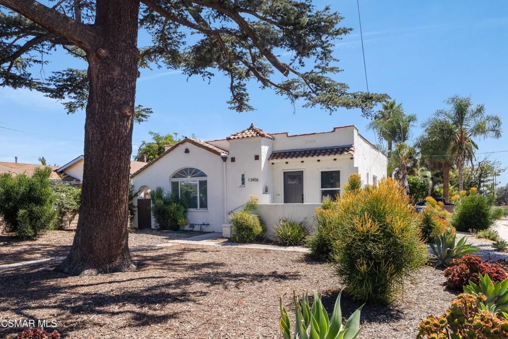 13456 Reedley Street, Panorama City, CA 91402 — photo 2