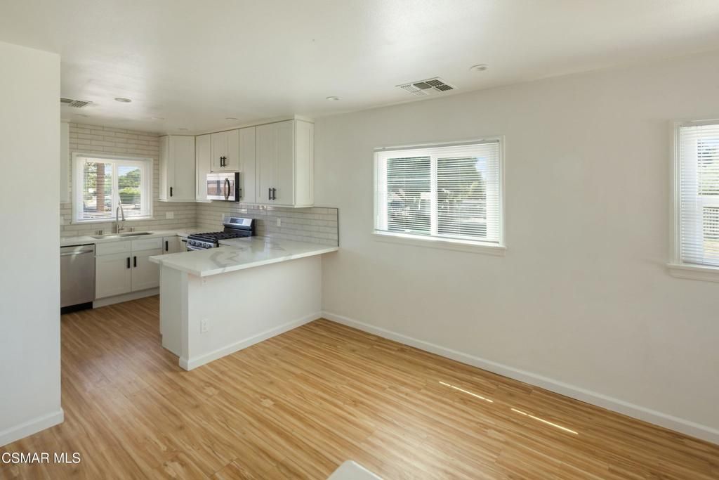 13456 Reedley Street, Panorama City, CA 91402 — photo 4