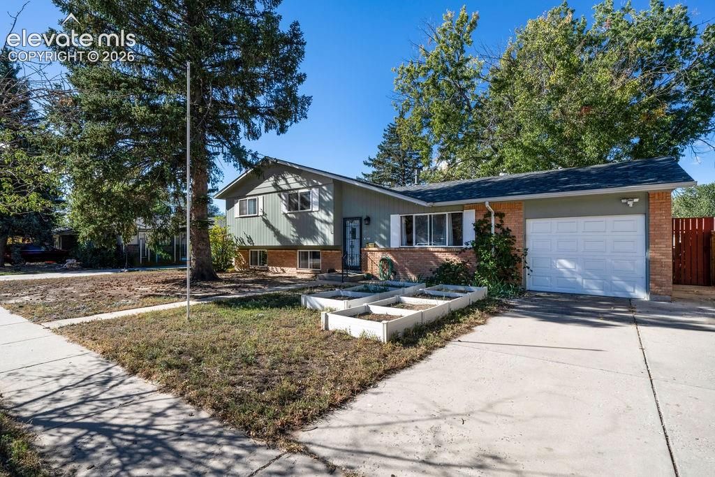 2014 Wold Avenue, Colorado Springs, CO 80909 — photo 2