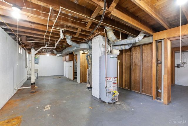 124 Gregory Lane, Hamilton, OH 45013