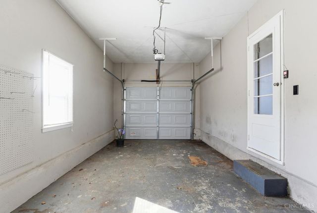 124 Gregory Lane, Hamilton, OH 45013