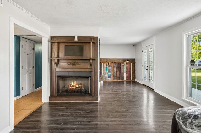 312 Hinson St, Hohenwald, TN 38462