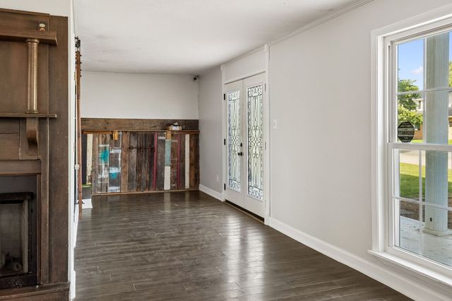312 Hinson St, Hohenwald, TN 38462