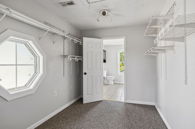 312 Hinson St, Hohenwald, TN 38462
