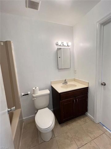 1530 Hummingbird LN, Virginia Beach, VA 23454