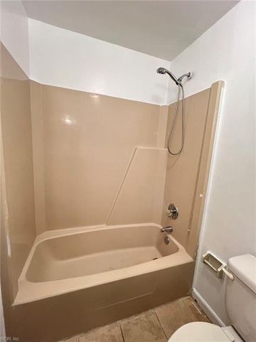 1530 Hummingbird LN, Virginia Beach, VA 23454