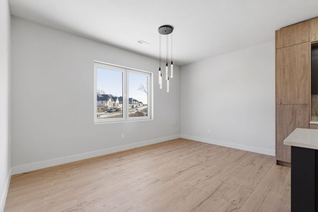 252 S Hickory Hills Boulevard, Springfield, MO 65802