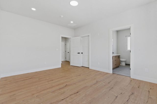 252 S Hickory Hills Boulevard, Springfield, MO 65802