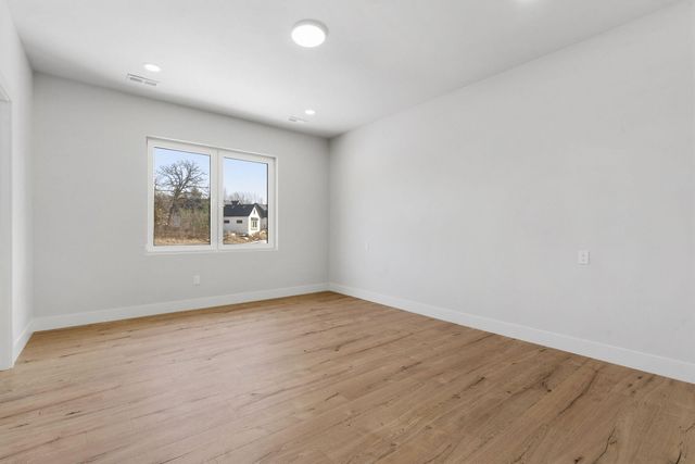 252 S Hickory Hills Boulevard, Springfield, MO 65802