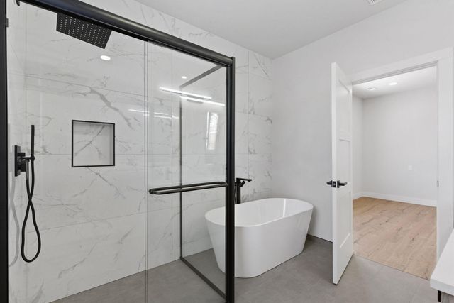 252 S Hickory Hills Boulevard, Springfield, MO 65802