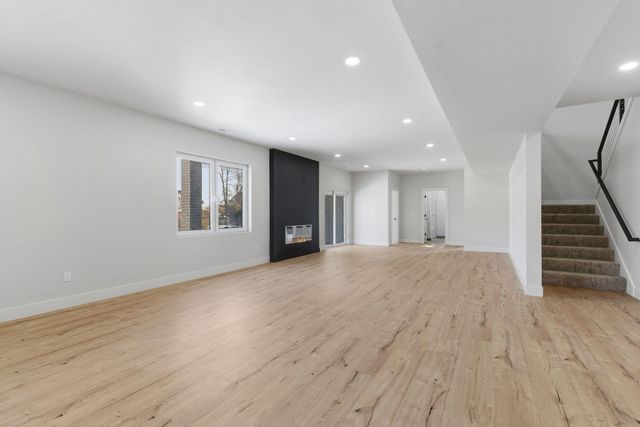 252 S Hickory Hills Boulevard, Springfield, MO 65802